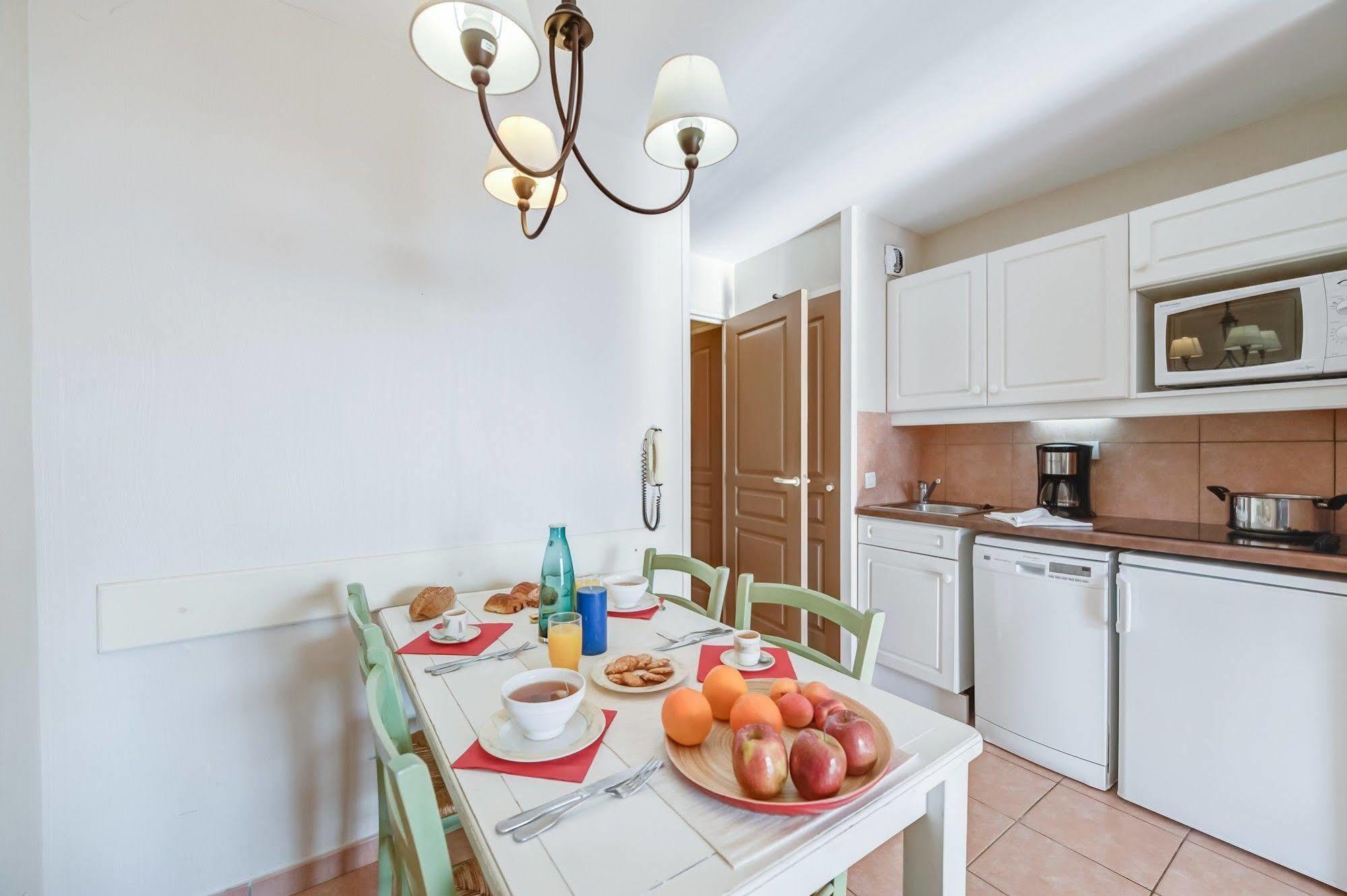 Les Rivages - Appartement Vue Mer Imprenable-Piscine Six-Fours-les-Plages Exterior photo